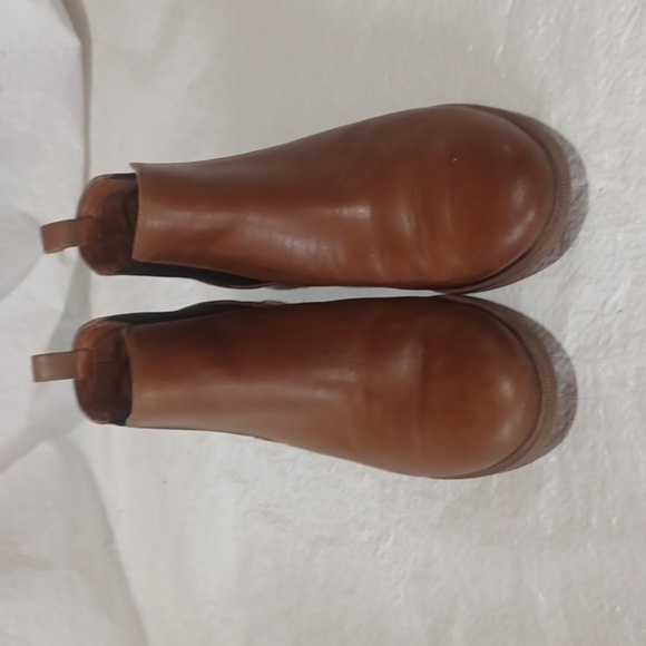 Clarke's Taylor Shine Somerset Chelsea Boot sz 8 - Picture 2 of 8